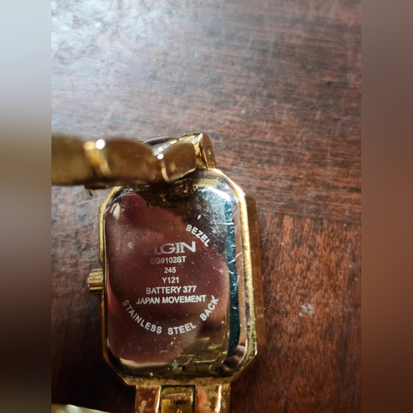 Elgin Women's Octagonal Black & Gold Dress Watch - Picture 7 of 7